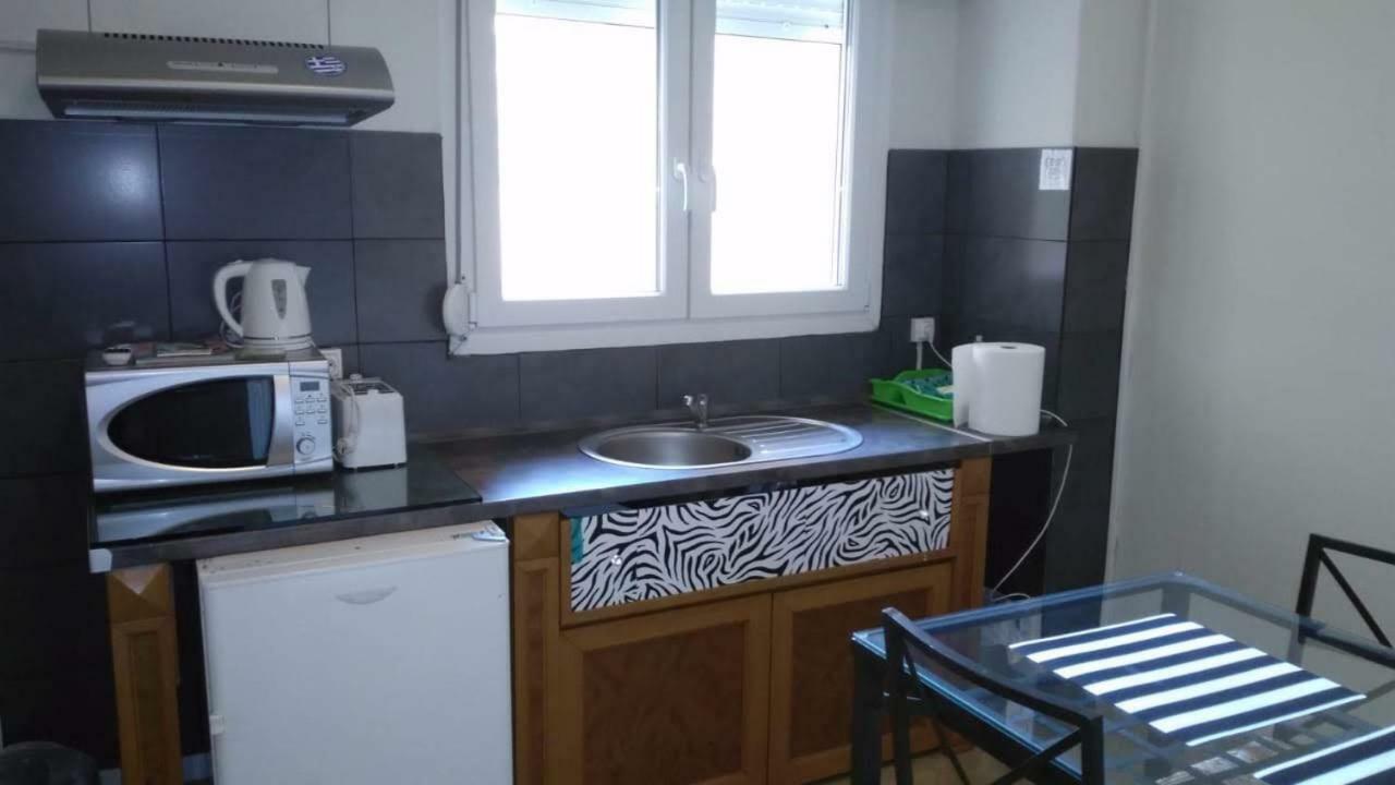 Prime Location Bright Studio City Center Super 5G Wifi 200Mbps With32"Tv Thessaloniki Buitenkant foto