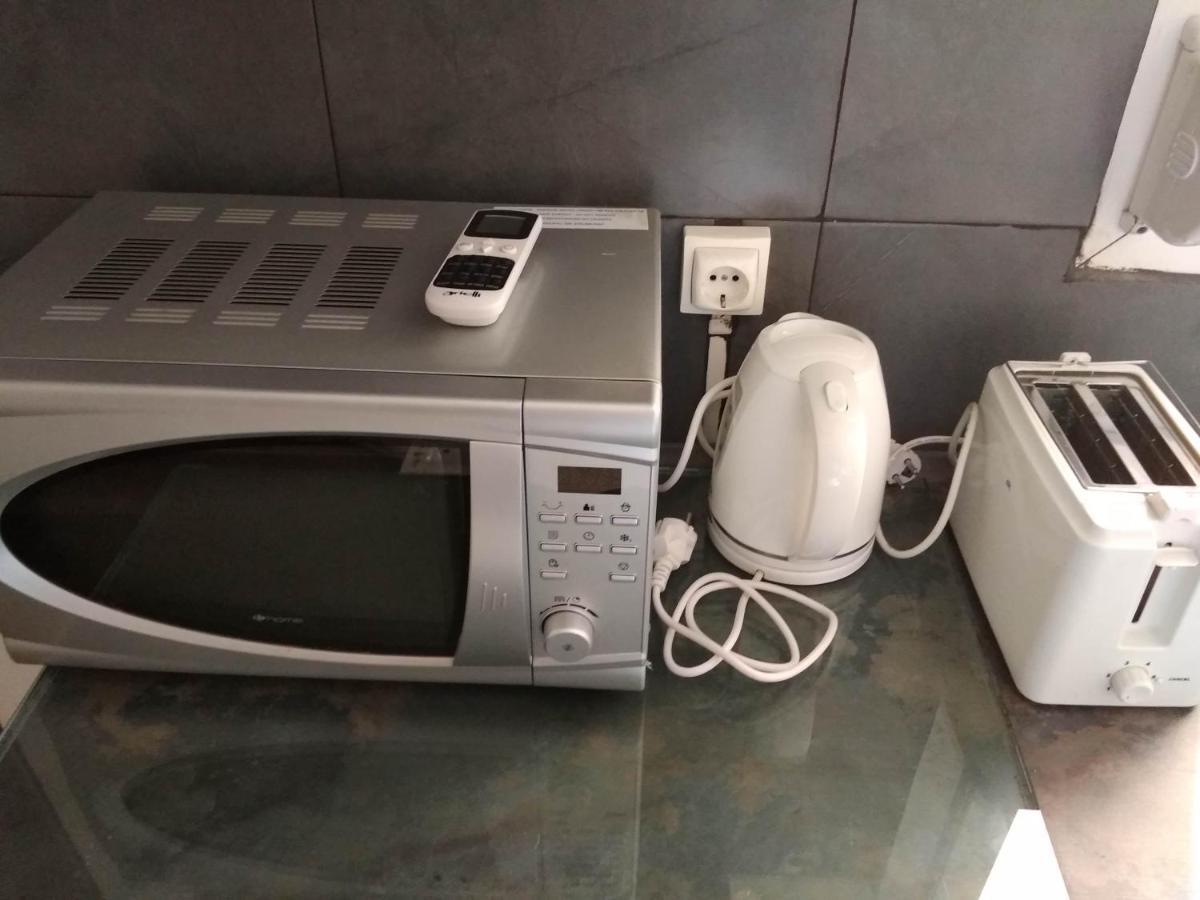 Prime Location Bright Studio City Center Super 5G Wifi 200Mbps With32"Tv Thessaloniki Buitenkant foto